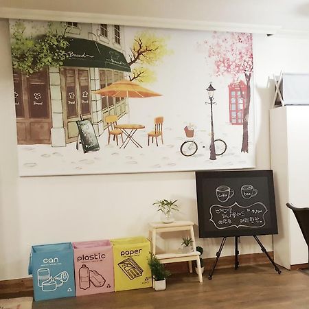 Hongdae Mainstreet Two Room House Сеул Экстерьер фото