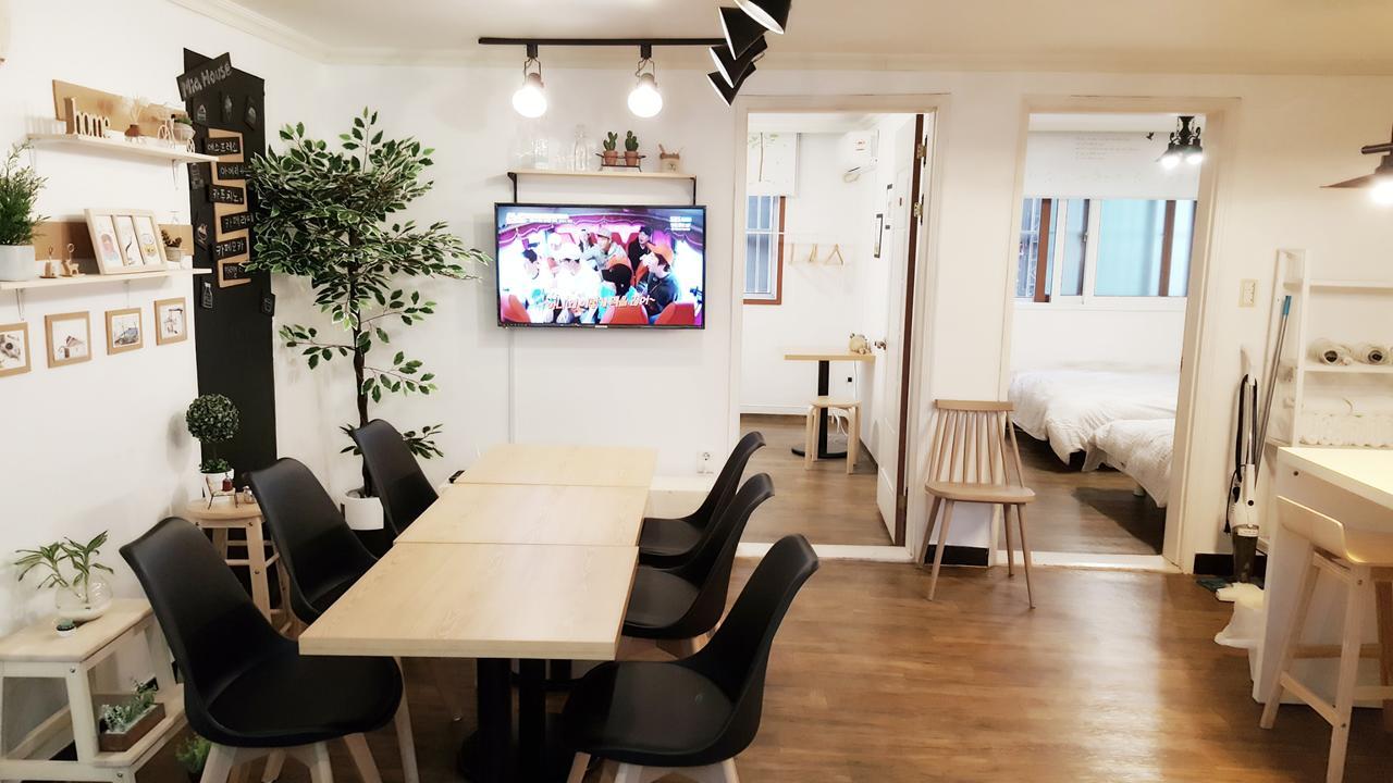 Hongdae Mainstreet Two Room House Сеул Экстерьер фото