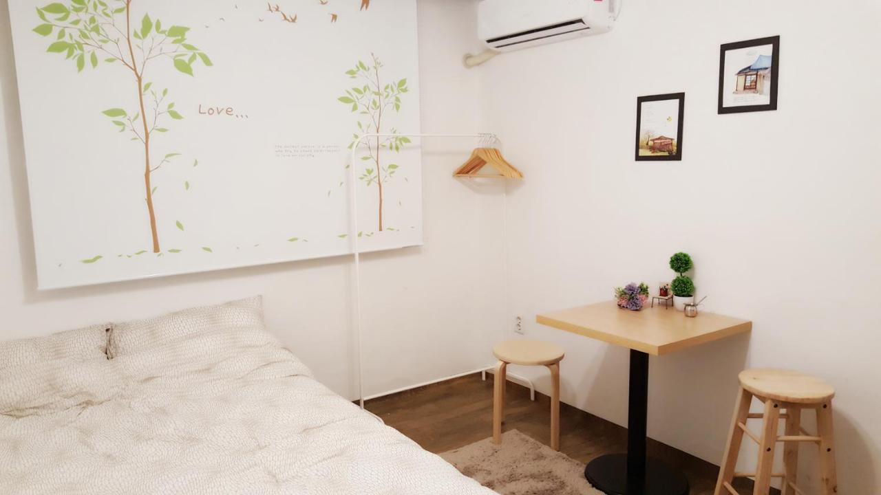 Hongdae Mainstreet Two Room House Сеул Экстерьер фото