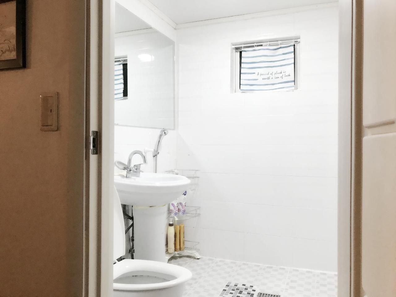 Hongdae Mainstreet Two Room House Сеул Экстерьер фото